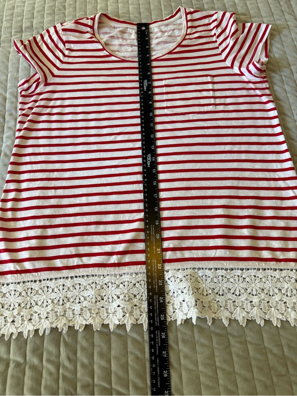 Charter Club Women’s Striped Crochet Lace Hem T-Shirt Red White 100% Cotton Sz M - Picture 4 of 7